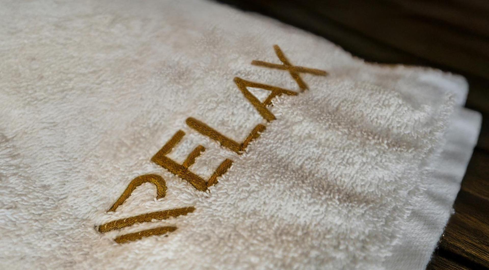 Relax Hotel Palaiochora Exteriör bild
